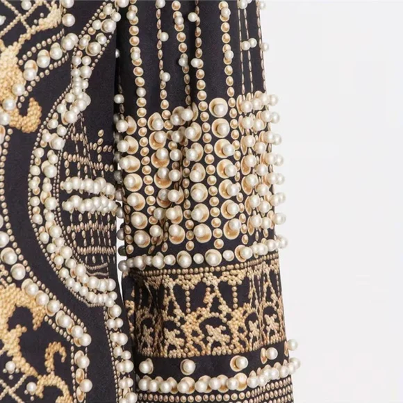 Elegant Black Blazer with Gold and Pearl Details Size M/L - Picture 7 of 7